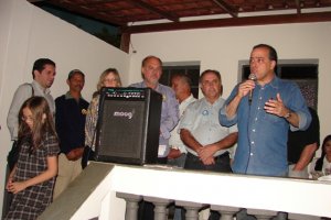 2011 - Visita a Manhuaçu - Discursando